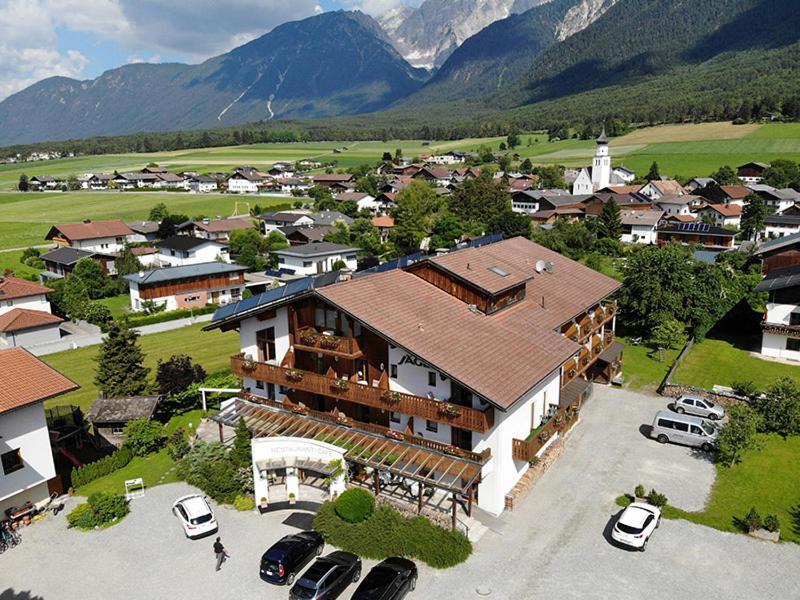 Landhotel Jaeger Top Wildermieming エクステリア 写真